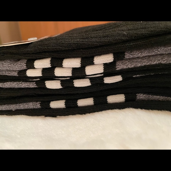 3 Pair Adidas Men Crew Socks - Picture 2 of 5